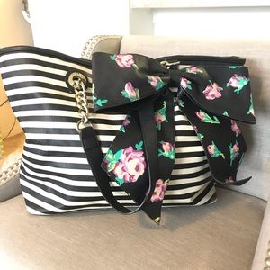 Leather Juicy Couture Handbag